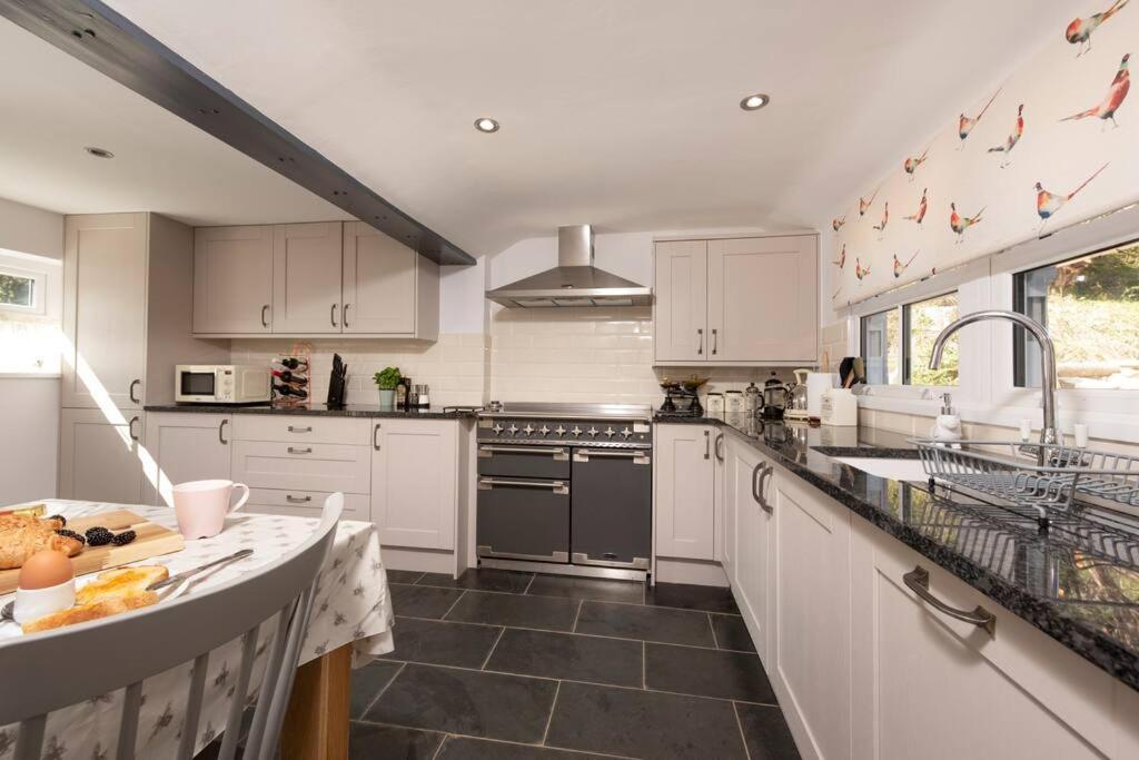 Charming Riverside Cottage In Snowdonia National Park Tanygrisiau Eksteriør billede
